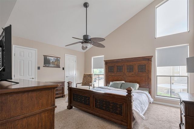 182 April Point Drive N, Conroe, TX 77356