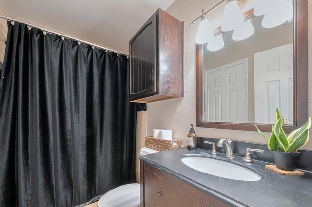 182 April Point Drive N, Conroe, TX 77356
