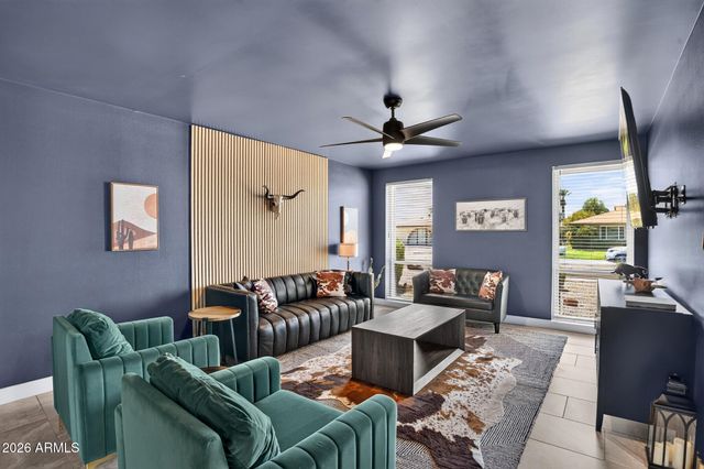4332 W ECHO Lane, Glendale, AZ 85302