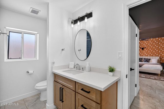 4332 W ECHO Lane, Glendale, AZ 85302