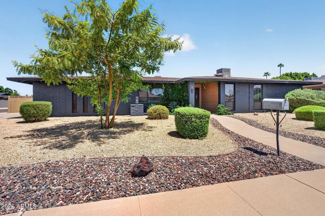 4332 W ECHO Lane, Glendale, AZ 85302