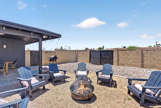 4332 W ECHO Lane, Glendale, AZ 85302