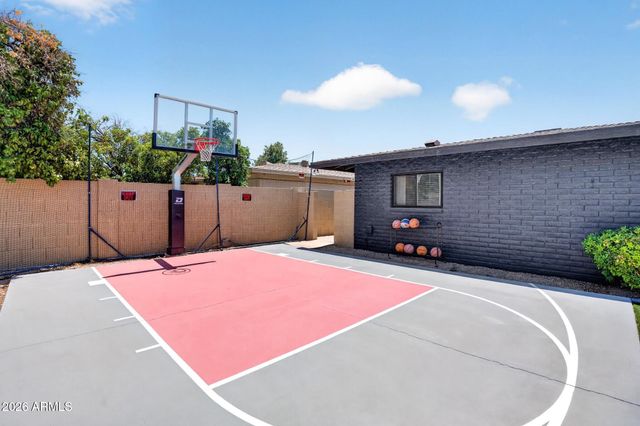 4332 W ECHO Lane, Glendale, AZ 85302