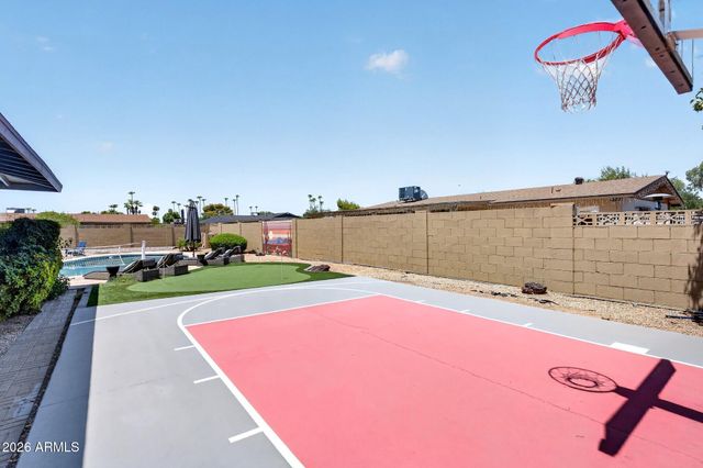 4332 W ECHO Lane, Glendale, AZ 85302