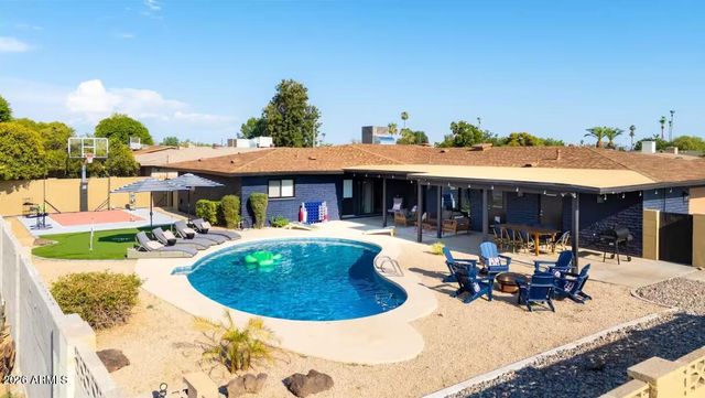 4332 W ECHO Lane, Glendale, AZ 85302