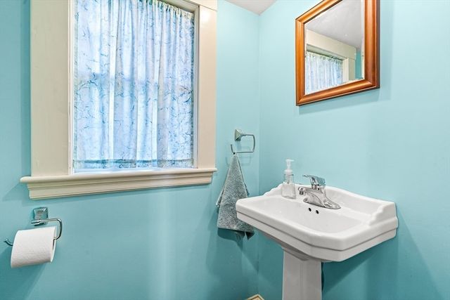 1 Copley Street, Winchester, MA 01890