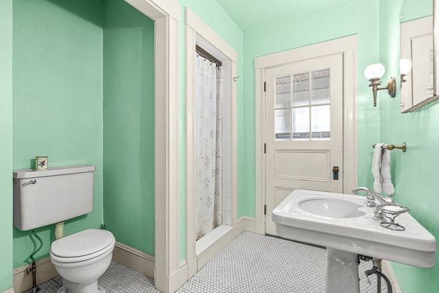 1 Copley Street, Winchester, MA 01890