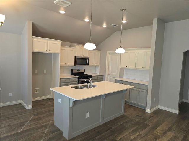 12616 NW 1st Terrace, Yukon, OK 73099