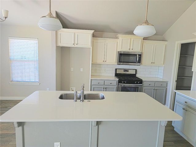 12616 NW 1st Terrace, Yukon, OK 73099