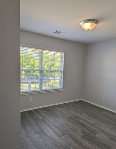 12616 NW 1st Terrace, Yukon, OK 73099