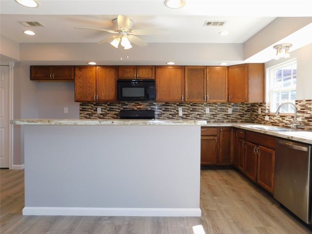 4816 Roberts Drive, The Colony, TX 75056