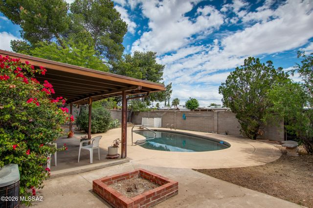 9352 E Palm Tree Drive, Tucson, AZ 85710