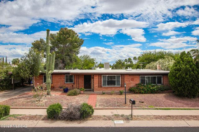 9352 E Palm Tree Drive, Tucson, AZ 85710