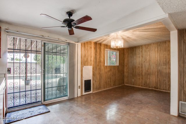 9352 E Palm Tree Drive, Tucson, AZ 85710