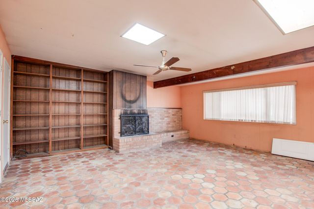 9352 E Palm Tree Drive, Tucson, AZ 85710