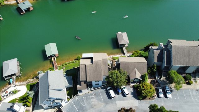 903 Loran Point, Seneca, SC 29672