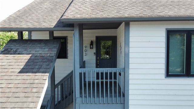 903 Loran Point, Seneca, SC 29672