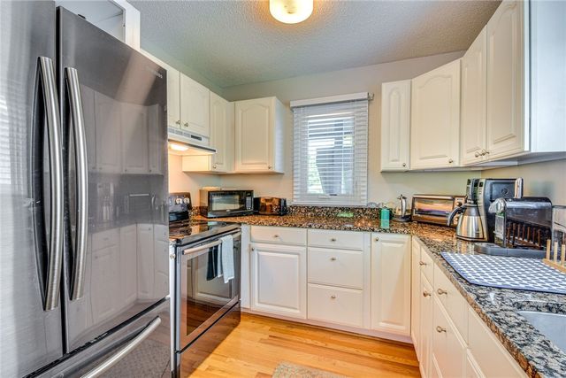 903 Loran Point, Seneca, SC 29672