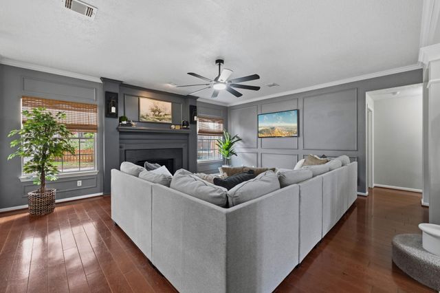 4407 Broadleaf Street, Houston, TX 77345