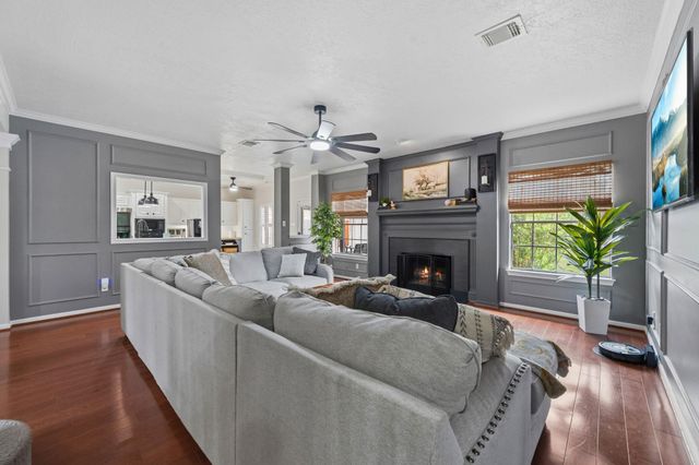 4407 Broadleaf Street, Houston, TX 77345