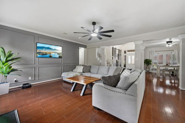 4407 Broadleaf Street, Houston, TX 77345