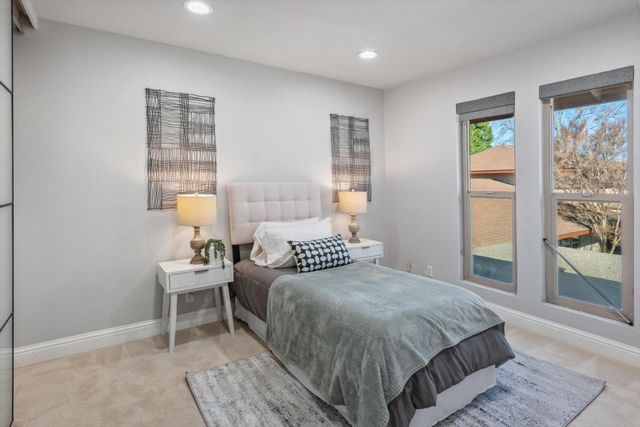 205 Red Oak Drive P, Sunnyvale, CA 94086