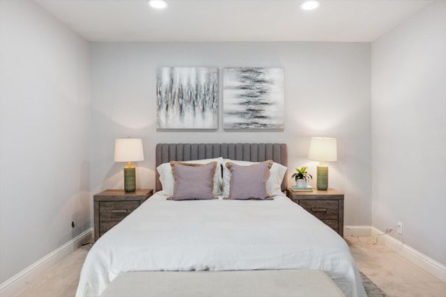 205 Red Oak Drive P, Sunnyvale, CA 94086