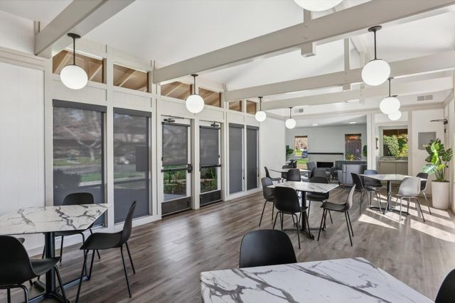 205 Red Oak Drive P, Sunnyvale, CA 94086