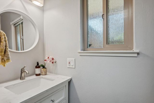 205 Red Oak Drive P, Sunnyvale, CA 94086