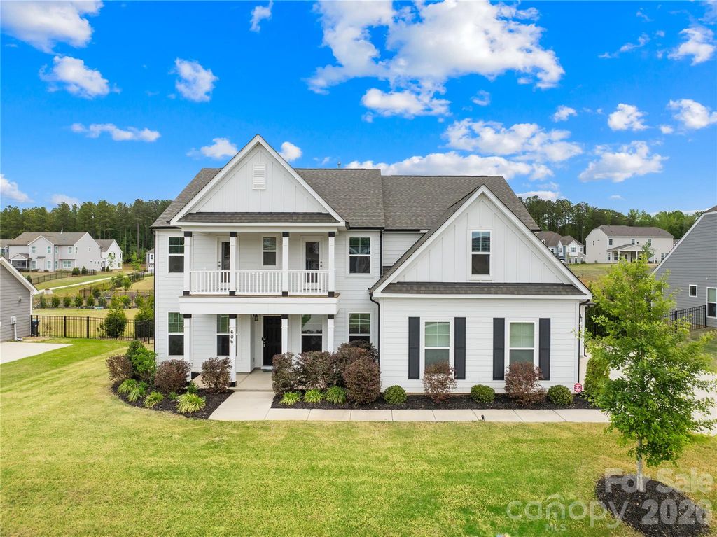606 Yucatan Drive, Waxhaw, NC 28173
