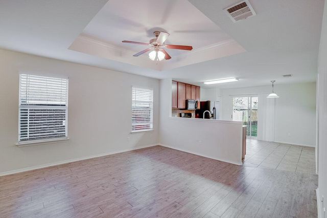 476 Moonwalker TRL, Buda, TX 78610