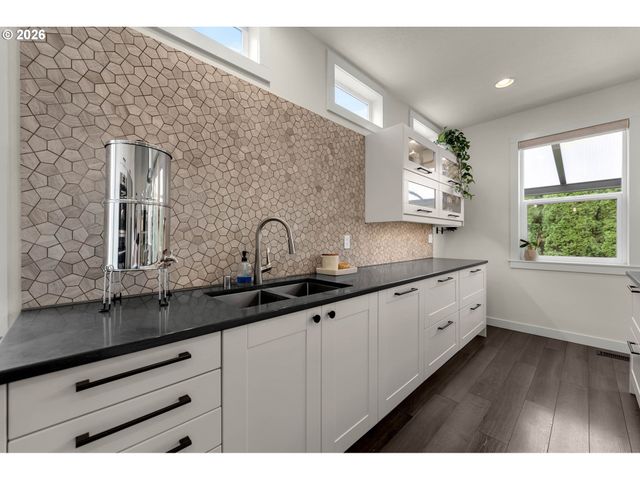 19311 Se 31ST Dr, Camas, WA 98607