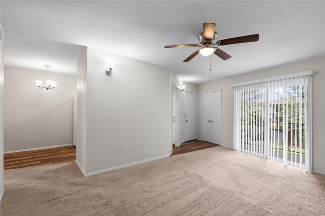 102 Strand Street 4, Galveston, TX 77550