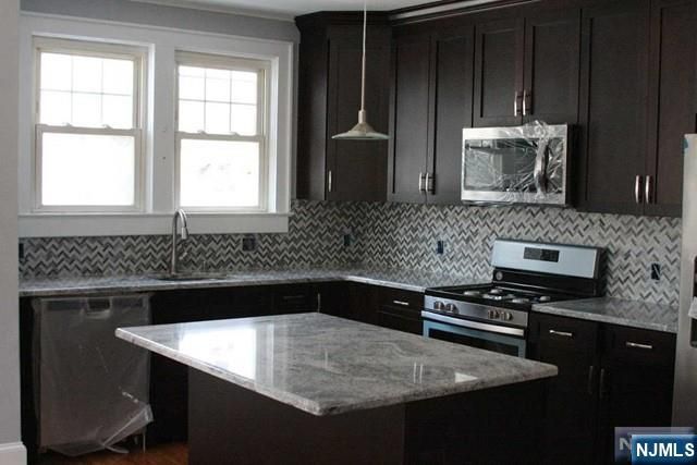 441 Stockton Place 2nd Fl, Englewood, NJ 07631
