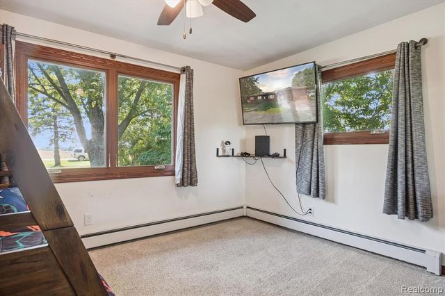 990 E Temperance Road, Temperance, MI 48182