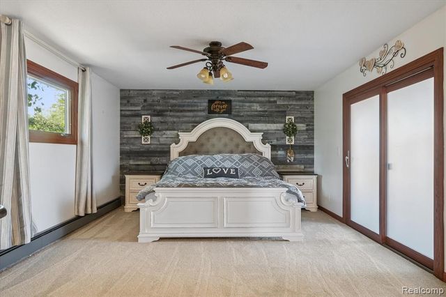 990 E Temperance Road, Temperance, MI 48182