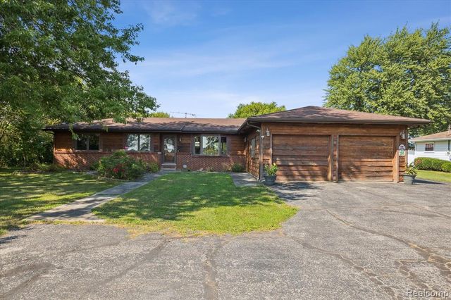 990 E Temperance Road, Temperance, MI 48182