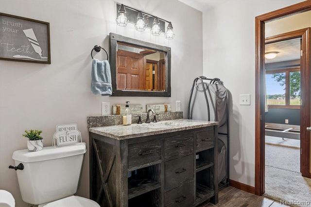 990 E Temperance Road, Temperance, MI 48182