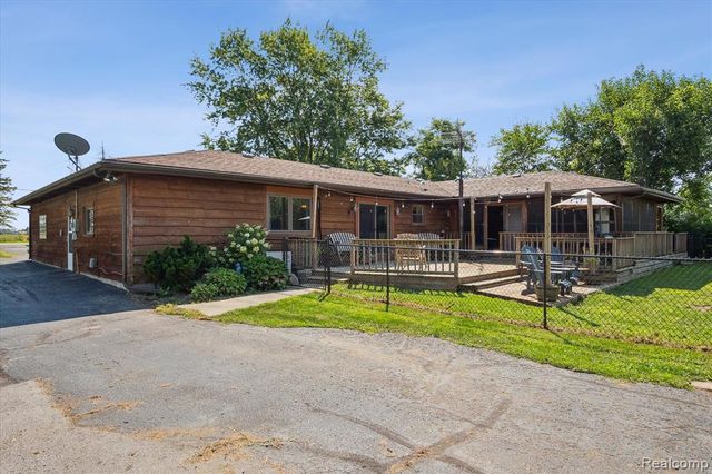 990 E Temperance Road, Temperance, MI 48182