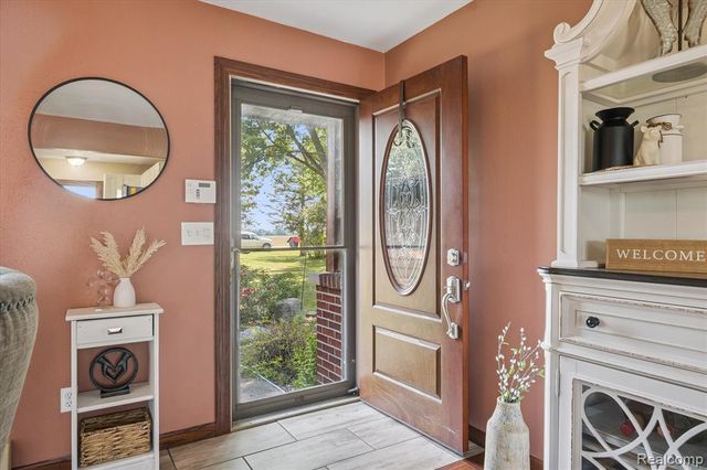 990 E Temperance Road, Temperance, MI 48182