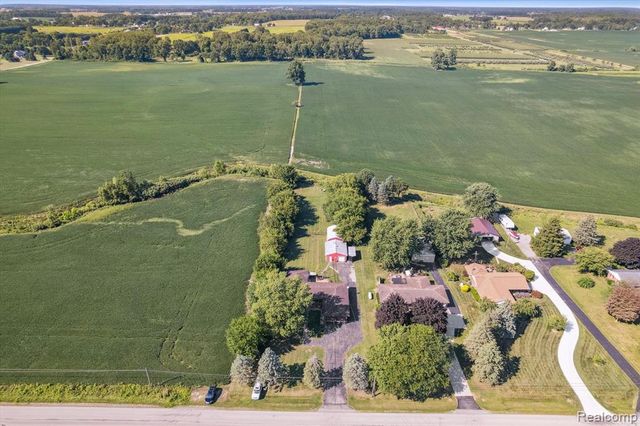 990 E Temperance Road, Temperance, MI 48182