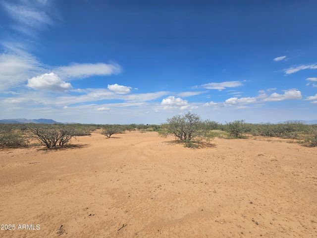 TBD E Cloudburst Lots 14,15 & 16 Road 14, 15 & 16, Pearce, AZ 85625