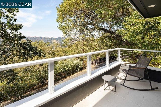 857 A Mountain View Dr, Lafayette, CA 94549