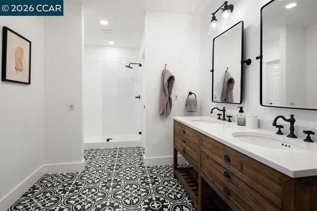 857 A Mountain View Dr, Lafayette, CA 94549