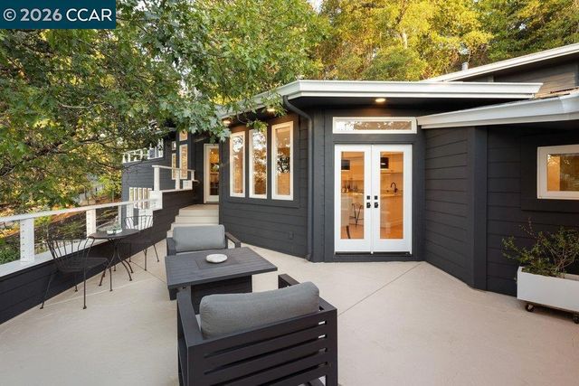 857 A Mountain View Dr, Lafayette, CA 94549