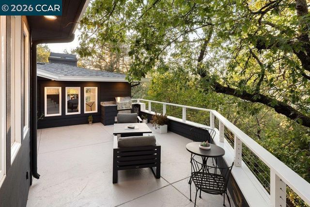 857 A Mountain View Dr, Lafayette, CA 94549