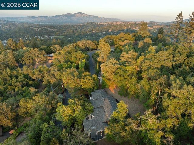 857 A Mountain View Dr, Lafayette, CA 94549