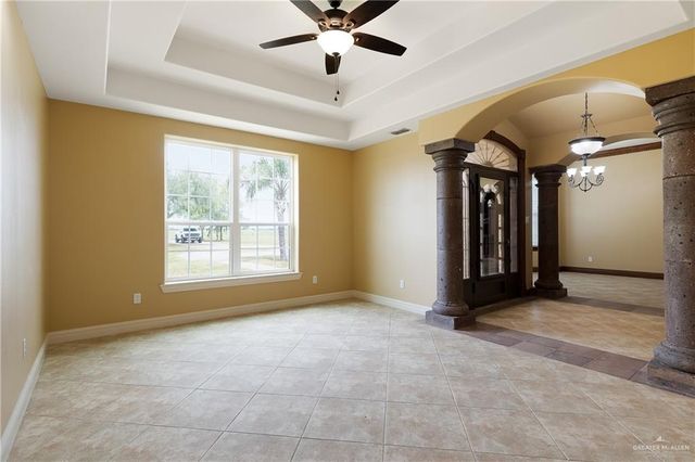 340 Lion Lake N Drive, Weslaco, TX 78596