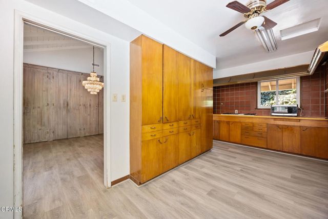 1090 Busch Garden Court, Pasadena, CA 91105