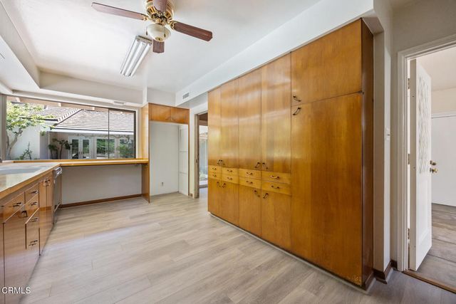 1090 Busch Garden Court, Pasadena, CA 91105